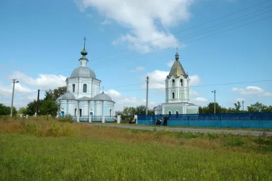 Свято-Успенський храм та дзвінниця Святої Варвари, с. Китайгород Царичанського району