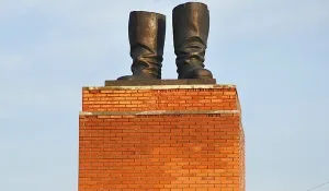 Робота з деколонізації візуального простору міста Дніпра